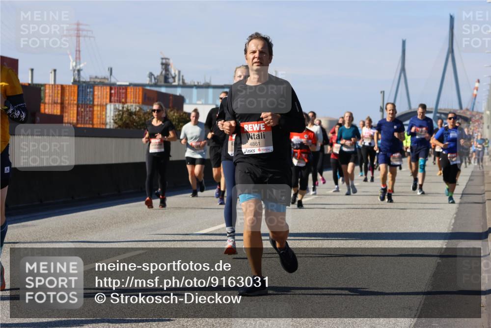 03.10.2025 - Köhlbrandbrückenlauf Strokosch-Dieckow http://msf.ph/oto/9163031 03.10.2025 13:00:20 Position 3 4861 meine-sportfotos.de