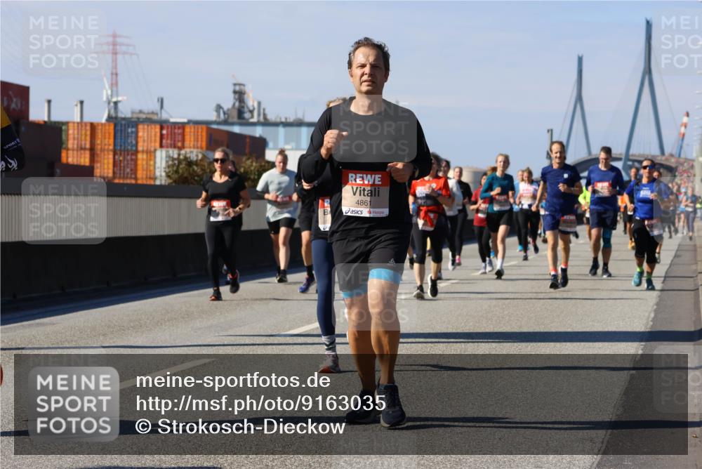 03.10.2025 - Köhlbrandbrückenlauf Strokosch-Dieckow http://msf.ph/oto/9163035 03.10.2025 13:00:20 Position 3 4861 meine-sportfotos.de