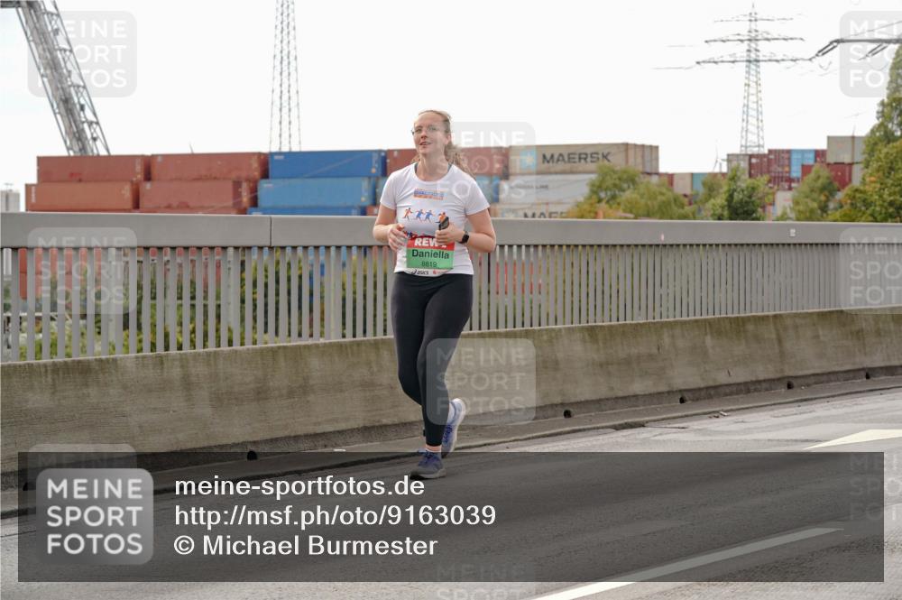 03.10.2025 - Köhlbrandbrückenlauf Michael Burmester http://msf.ph/oto/9163039 03.10.2025 16:08:54 Position 3 8819 meine-sportfotos.de