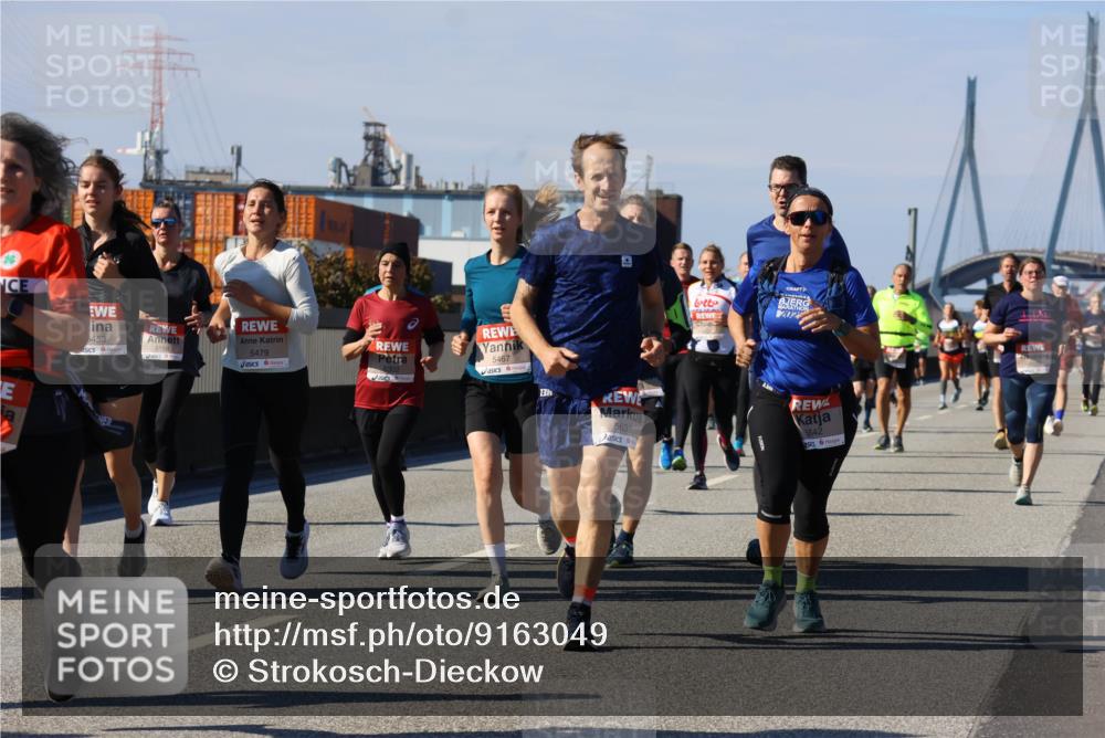 03.10.2025 - Köhlbrandbrückenlauf Strokosch-Dieckow http://msf.ph/oto/9163049 03.10.2025 13:00:26 Position 3 5453, 5479, 5467, 13, 202, 5638, 5642 meine-sportfotos.de