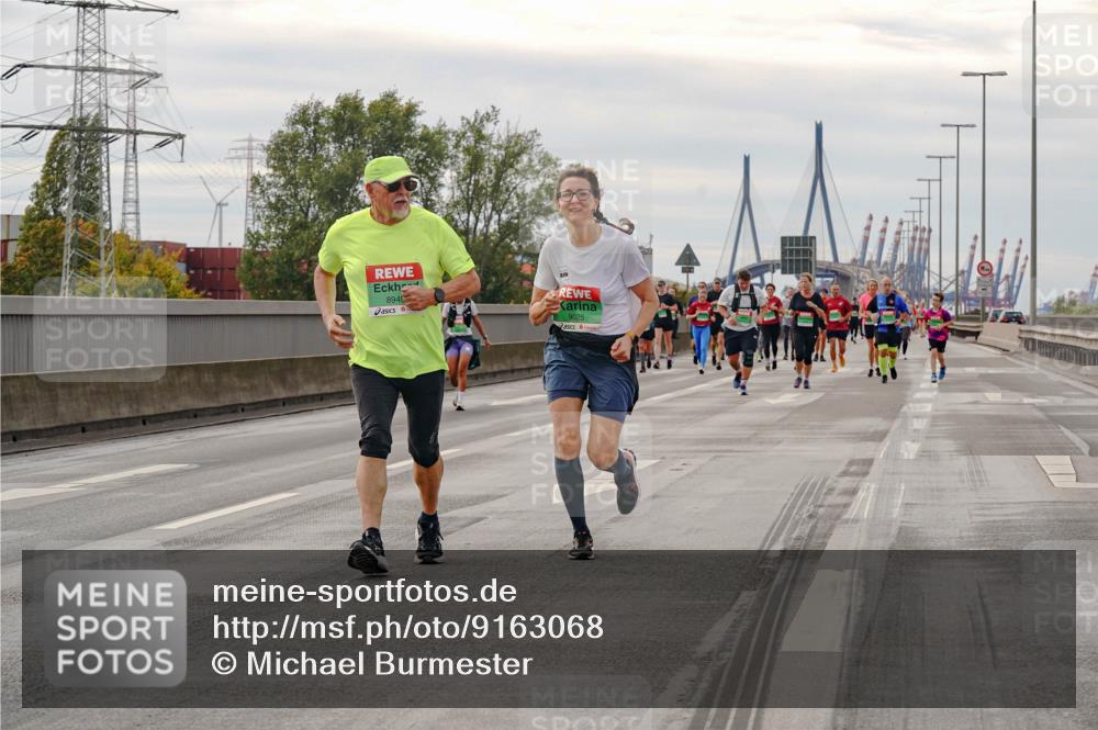 03.10.2025 - Köhlbrandbrückenlauf Michael Burmester http://msf.ph/oto/9163068 03.10.2025 16:08:59 Position 3 8949, 9025 meine-sportfotos.de