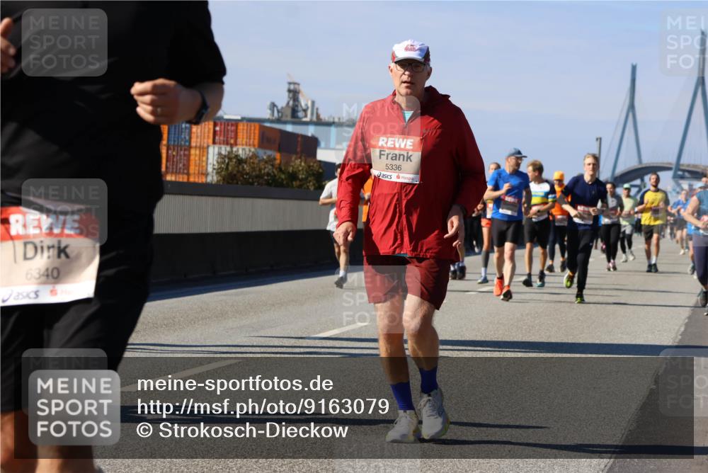 03.10.2025 - Köhlbrandbrückenlauf Strokosch-Dieckow http://msf.ph/oto/9163079 03.10.2025 13:00:39 Position 3 6340, 5336 meine-sportfotos.de