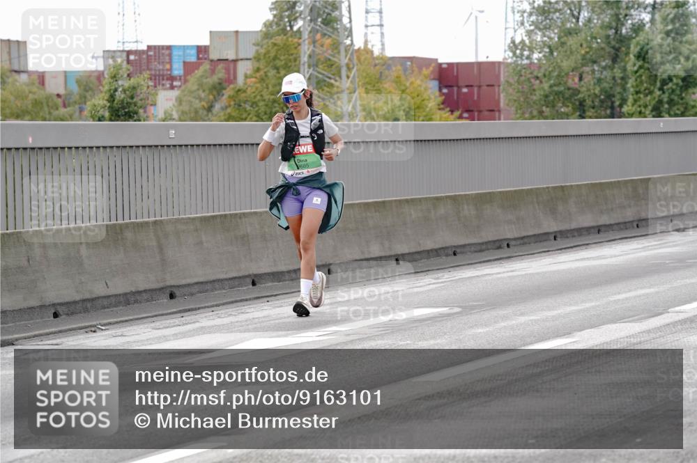 03.10.2025 - Köhlbrandbrückenlauf Michael Burmester http://msf.ph/oto/9163101 03.10.2025 16:09:06 Position 3 9685 meine-sportfotos.de