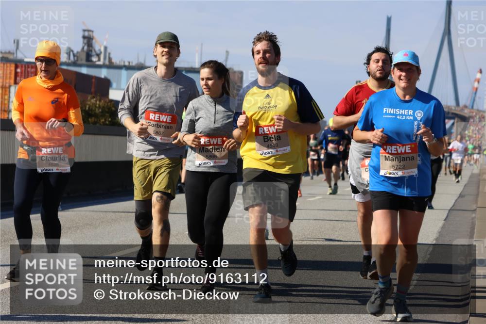 03.10.2025 - Köhlbrandbrückenlauf Strokosch-Dieckow http://msf.ph/oto/9163112 03.10.2025 13:00:50 Position 3 4828, 2004, 42, 2, 5867, 5868, 4548, 5722 meine-sportfotos.de