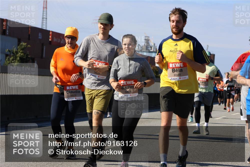 03.10.2025 - Köhlbrandbrückenlauf Strokosch-Dieckow http://msf.ph/oto/9163126 03.10.2025 13:00:51 Position 3 4828, 5807, 5868, 200, 4548, 4144 meine-sportfotos.de