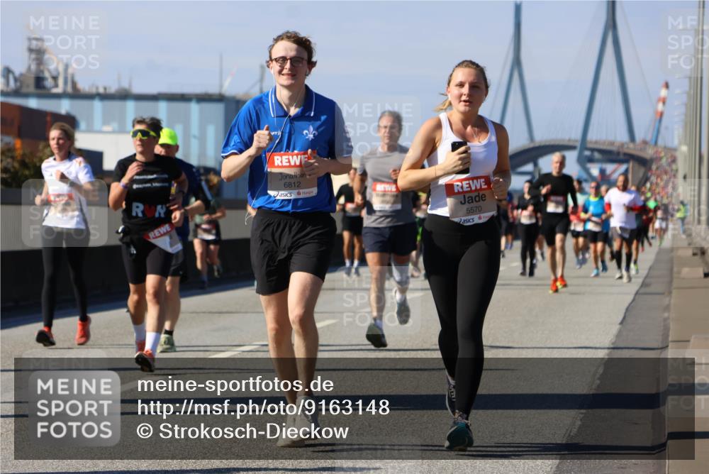03.10.2025 - Köhlbrandbrückenlauf Strokosch-Dieckow http://msf.ph/oto/9163148 03.10.2025 13:00:58 Position 3 6812, 5570 meine-sportfotos.de