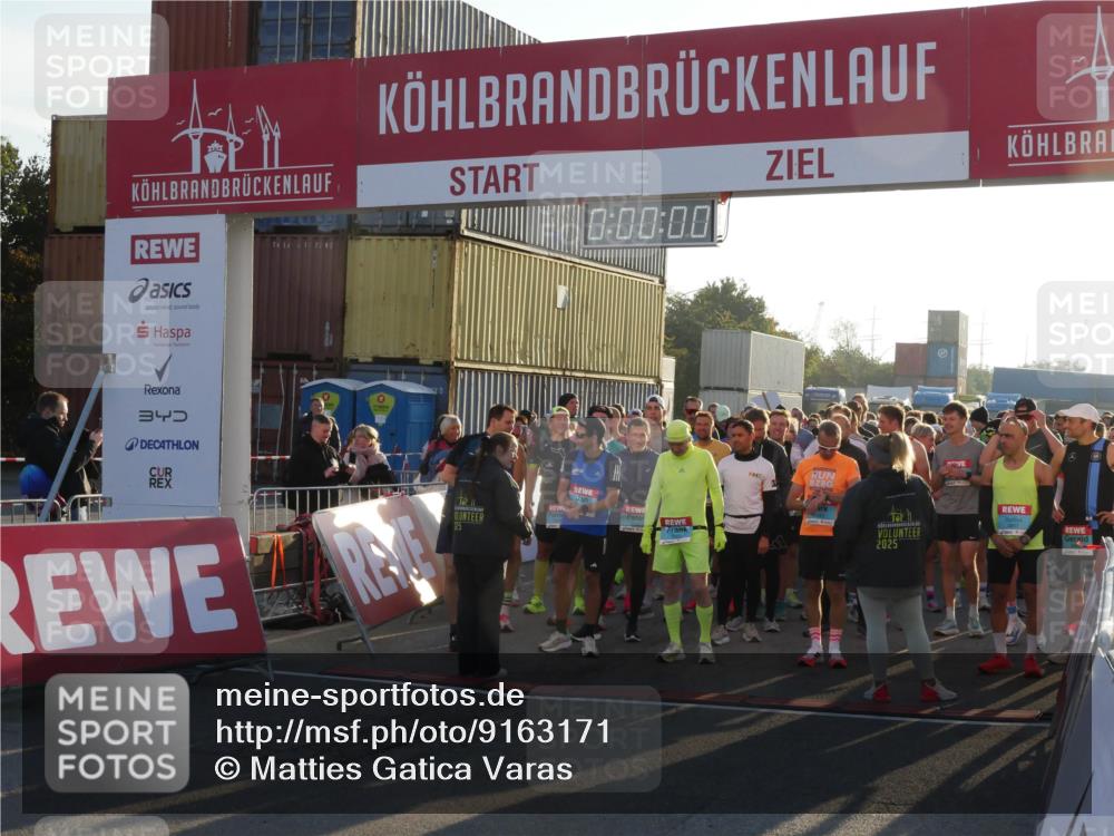 03.10.2025 - Köhlbrandbrückenlauf Matties Gatica Varas http://msf.ph/oto/9163171 03.10.2025 08:59:32 Ziel  meine-sportfotos.de
