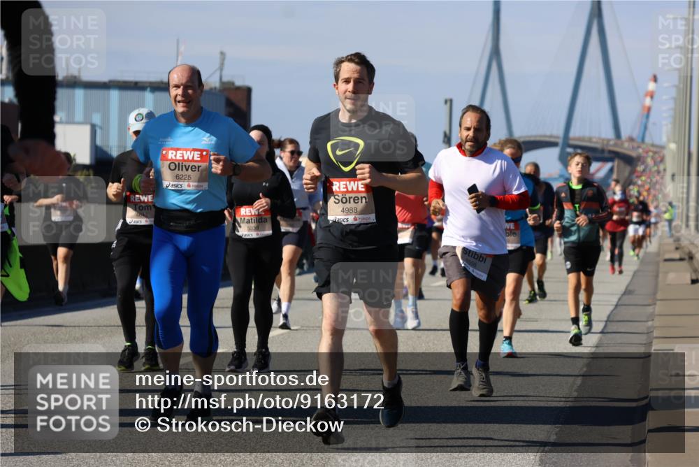 03.10.2025 - Köhlbrandbrückenlauf Strokosch-Dieckow http://msf.ph/oto/9163172 03.10.2025 13:01:10 Position 3 6225, 4645, 5339, 4988, 6556 meine-sportfotos.de