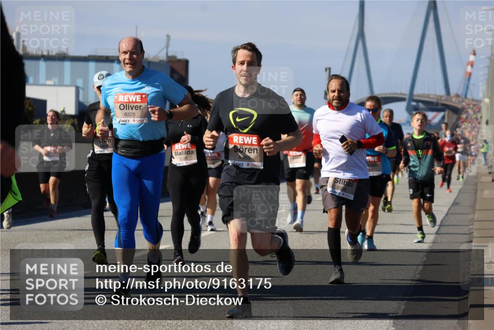 03.10.2025 - Köhlbrandbrückenlauf Strokosch-Dieckow http://msf.ph/oto/9163175 03.10.2025 13:01:10 Position 3 6225, 5339, 4988, 6556 meine-sportfotos.de