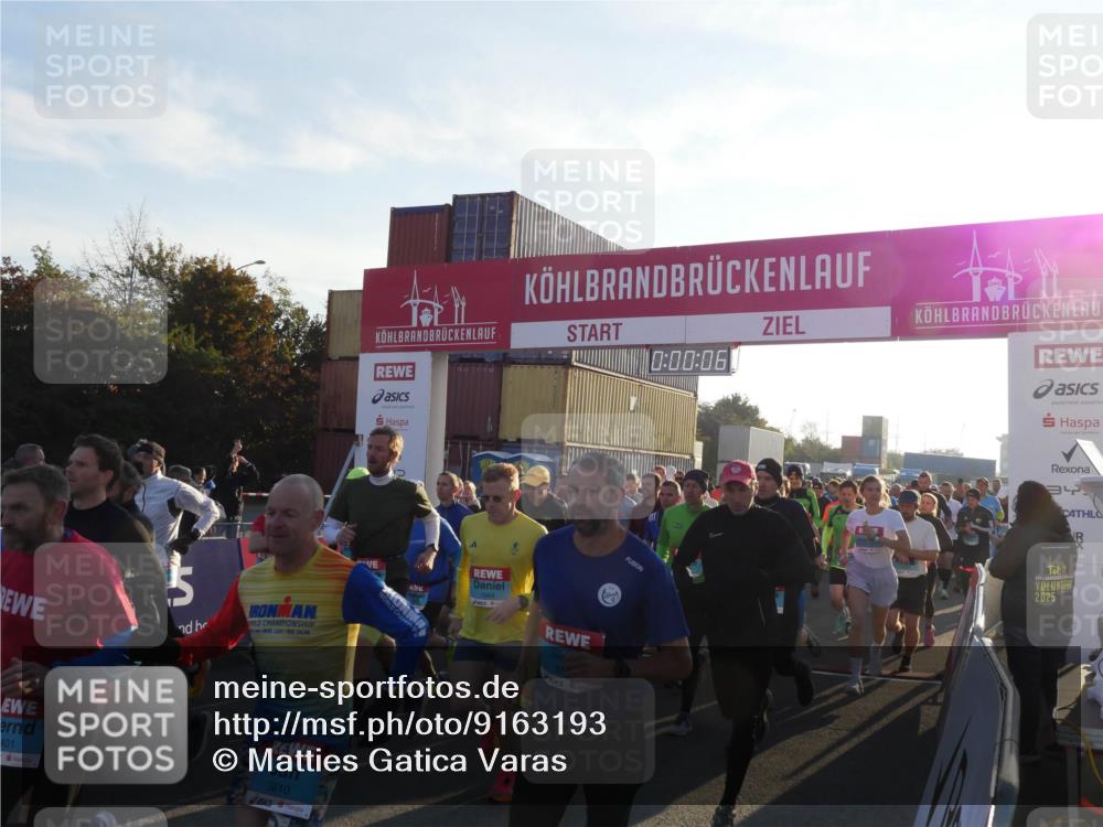 03.10.2025 - Köhlbrandbrückenlauf Matties Gatica Varas http://msf.ph/oto/9163193 03.10.2025 09:00:07 Ziel  meine-sportfotos.de