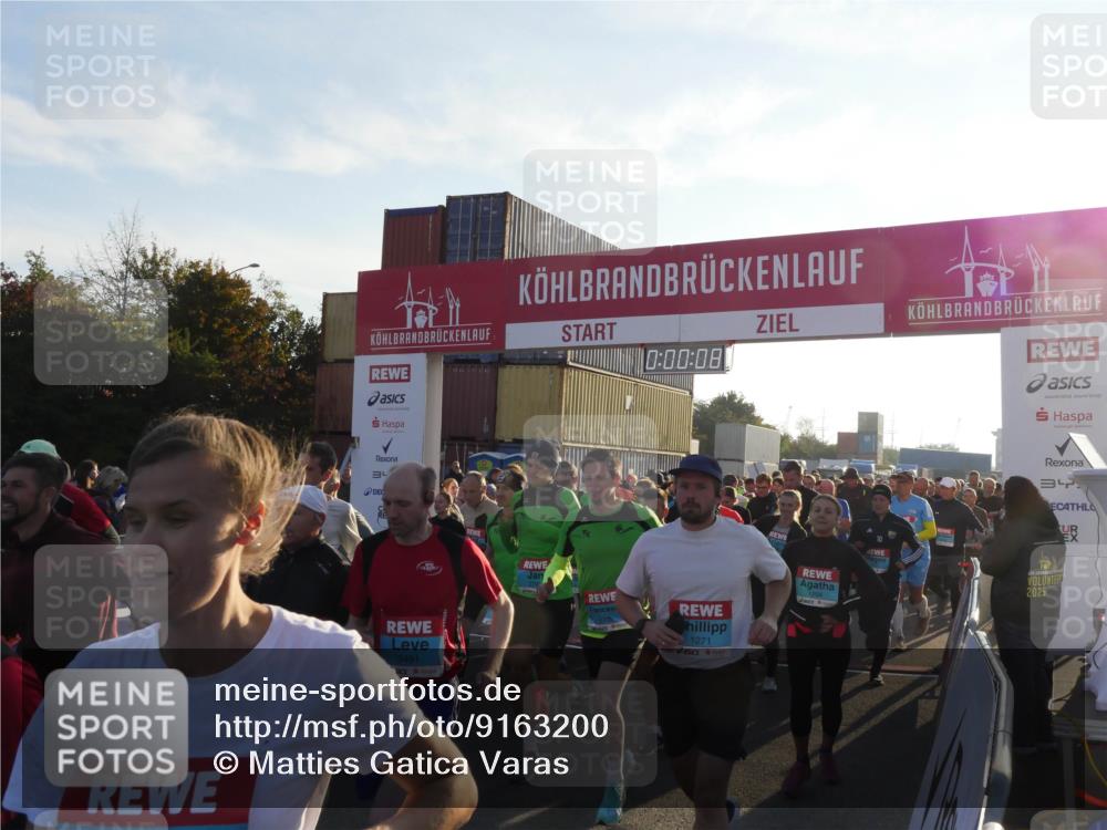 03.10.2025 - Köhlbrandbrückenlauf Matties Gatica Varas http://msf.ph/oto/9163200 03.10.2025 09:00:09 Ziel  meine-sportfotos.de
