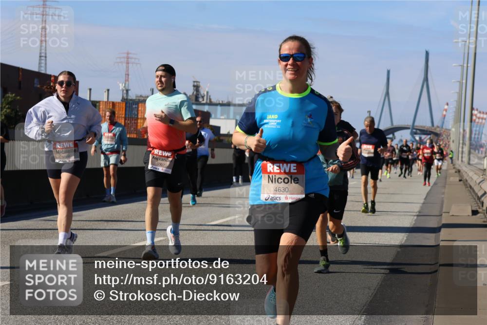 03.10.2025 - Köhlbrandbrückenlauf Strokosch-Dieckow http://msf.ph/oto/9163204 03.10.2025 13:01:17 Position 3 6008, 5007, 4630 meine-sportfotos.de