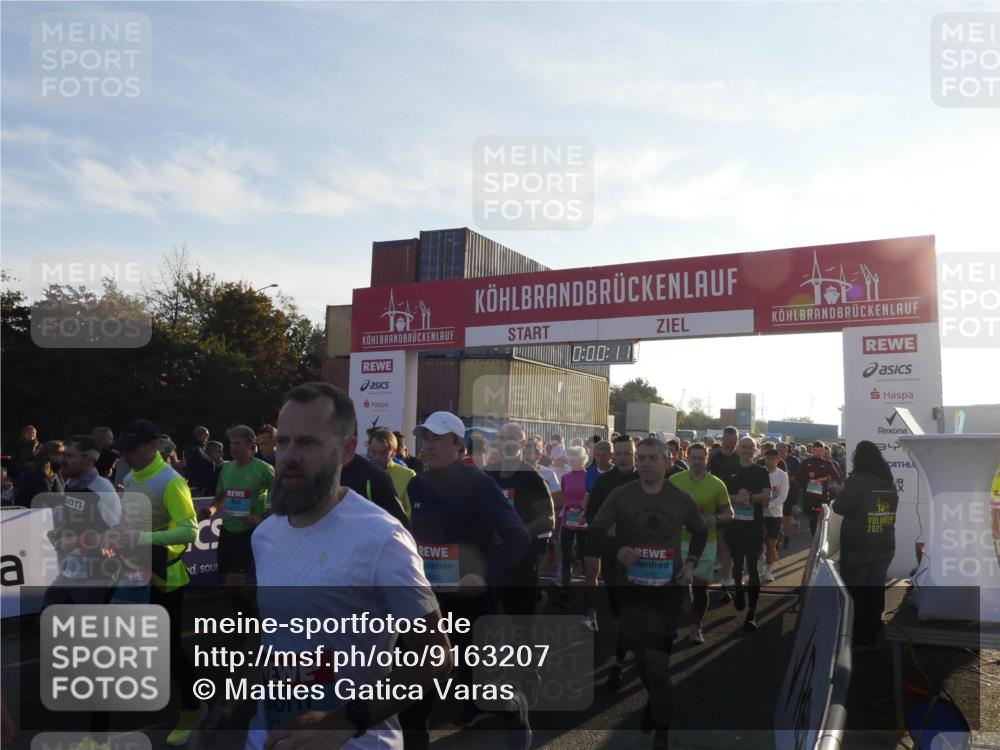 03.10.2025 - Köhlbrandbrückenlauf Matties Gatica Varas http://msf.ph/oto/9163207 03.10.2025 09:00:13 Ziel  meine-sportfotos.de