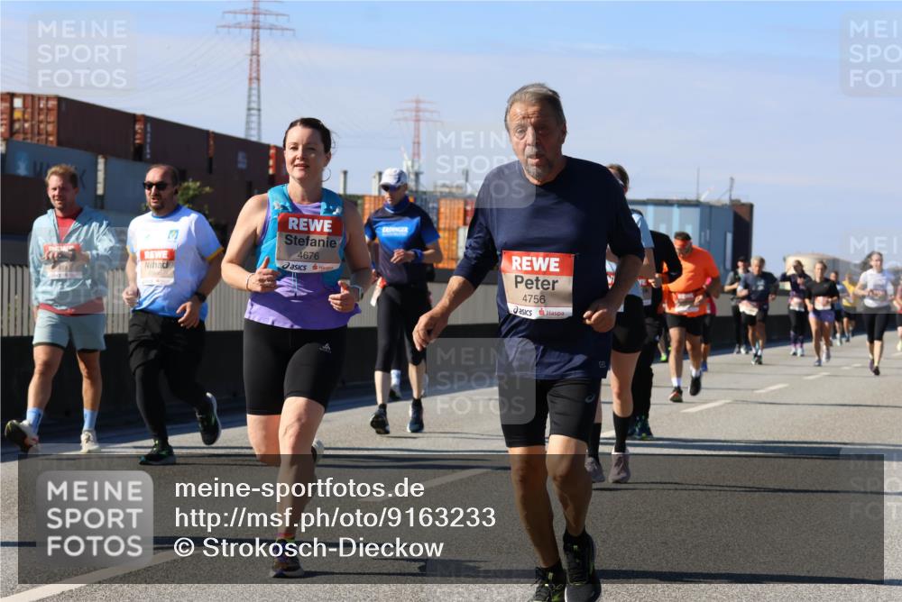 03.10.2025 - Köhlbrandbrückenlauf Strokosch-Dieckow http://msf.ph/oto/9163233 03.10.2025 13:01:23 Position 3 4676, 4756 meine-sportfotos.de