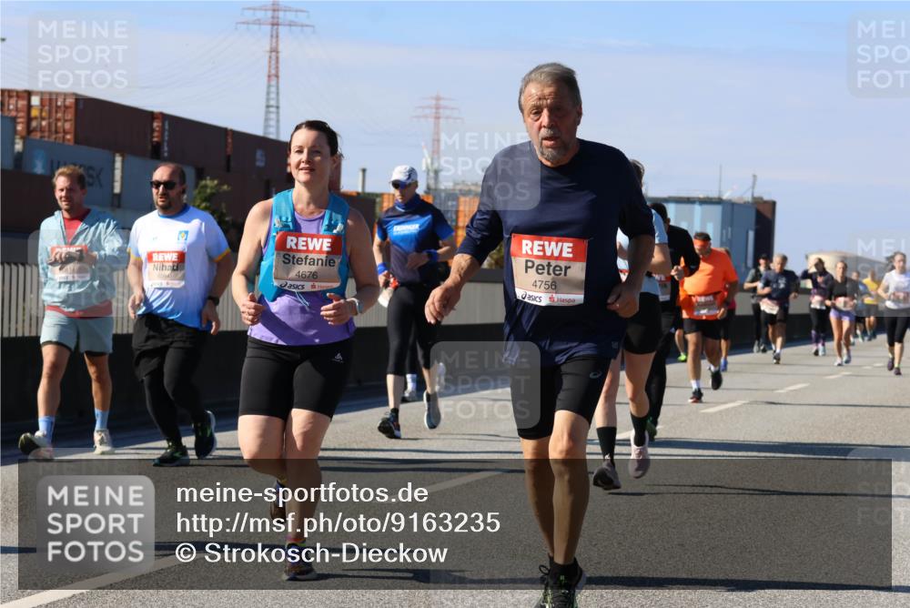 03.10.2025 - Köhlbrandbrückenlauf Strokosch-Dieckow http://msf.ph/oto/9163235 03.10.2025 13:01:23 Position 3 4676, 4756 meine-sportfotos.de