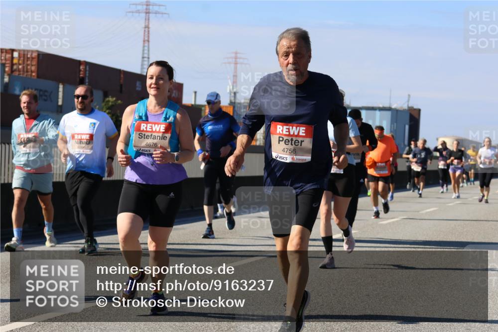 03.10.2025 - Köhlbrandbrückenlauf Strokosch-Dieckow http://msf.ph/oto/9163237 03.10.2025 13:01:23 Position 3 6084, 4676, 4756 meine-sportfotos.de
