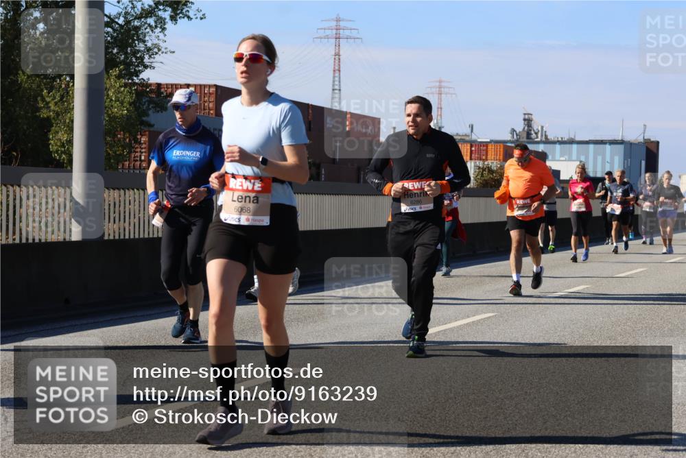 03.10.2025 - Köhlbrandbrückenlauf Strokosch-Dieckow http://msf.ph/oto/9163239 03.10.2025 13:01:26 Position 3 6068, 6286 meine-sportfotos.de