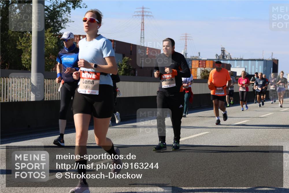 03.10.2025 - Köhlbrandbrückenlauf Strokosch-Dieckow http://msf.ph/oto/9163244 03.10.2025 13:01:26 Position 3 6068, 6286 meine-sportfotos.de