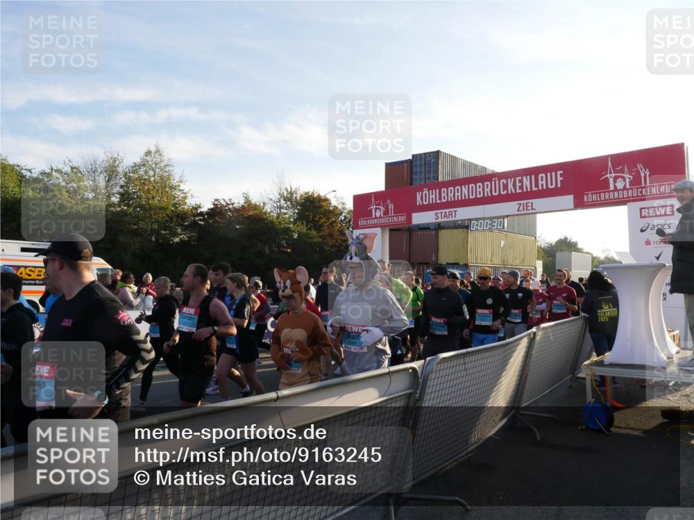 03.10.2025 - Köhlbrandbrückenlauf Matties Gatica Varas http://msf.ph/oto/9163245 03.10.2025 09:00:32 Ziel  meine-sportfotos.de