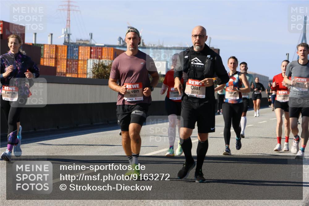 03.10.2025 - Köhlbrandbrückenlauf Strokosch-Dieckow http://msf.ph/oto/9163272 03.10.2025 13:01:36 Position 3 5975, 4539, 4812, 5059, 4816, 32, 4876 meine-sportfotos.de