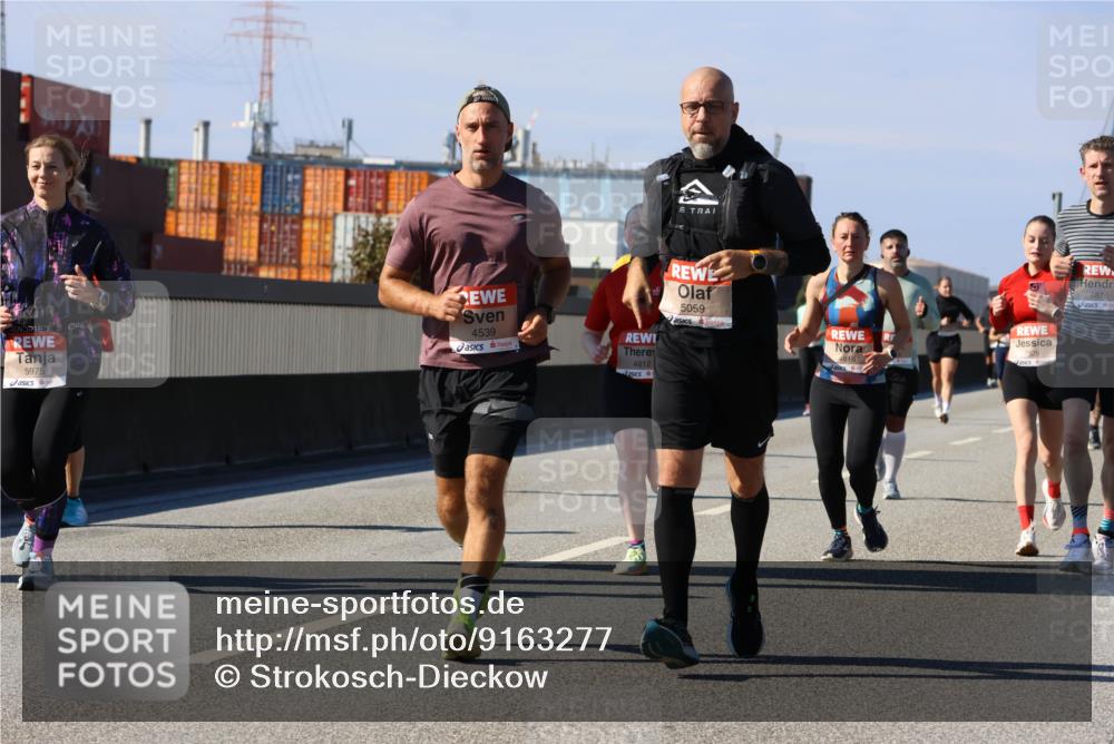 03.10.2025 - Köhlbrandbrückenlauf Strokosch-Dieckow http://msf.ph/oto/9163277 03.10.2025 13:01:36 Position 3 5975, 5059, 4539, 4816, 4812, 4876 meine-sportfotos.de