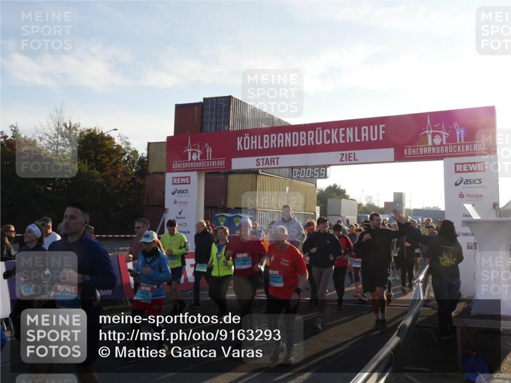 03.10.2025 - Köhlbrandbrückenlauf Matties Gatica Varas http://msf.ph/oto/9163293 03.10.2025 09:01:01 Ziel  meine-sportfotos.de