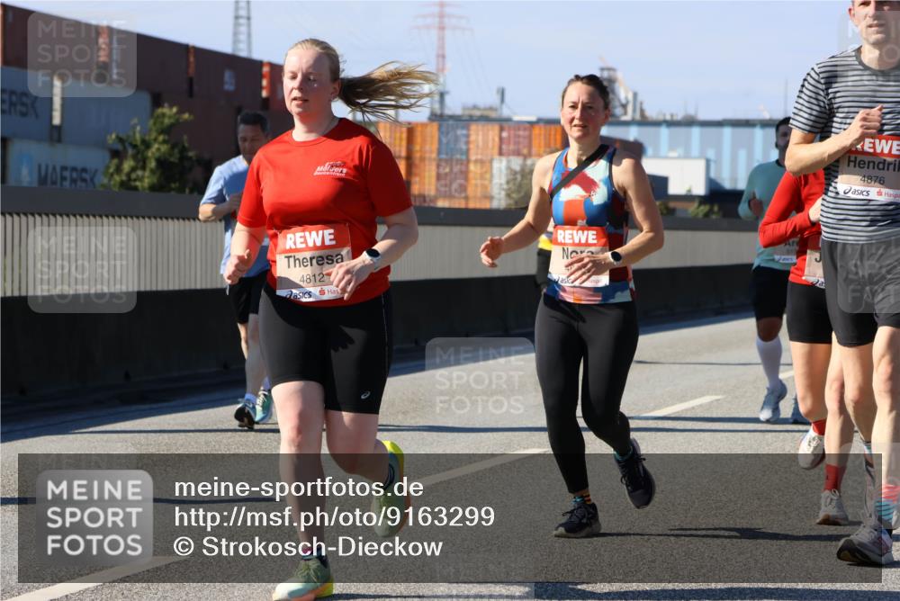 03.10.2025 - Köhlbrandbrückenlauf Strokosch-Dieckow http://msf.ph/oto/9163299 03.10.2025 13:01:39 Position 3 4812, 49, 4876 meine-sportfotos.de