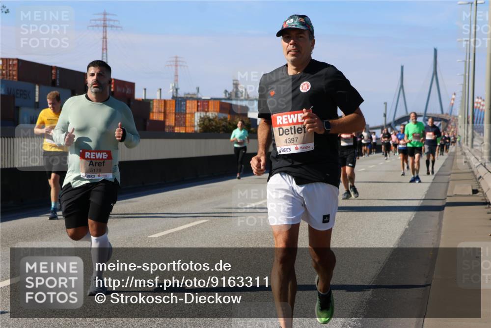03.10.2025 - Köhlbrandbrückenlauf Strokosch-Dieckow http://msf.ph/oto/9163311 03.10.2025 13:01:43 Position 3 5178, 4397 meine-sportfotos.de