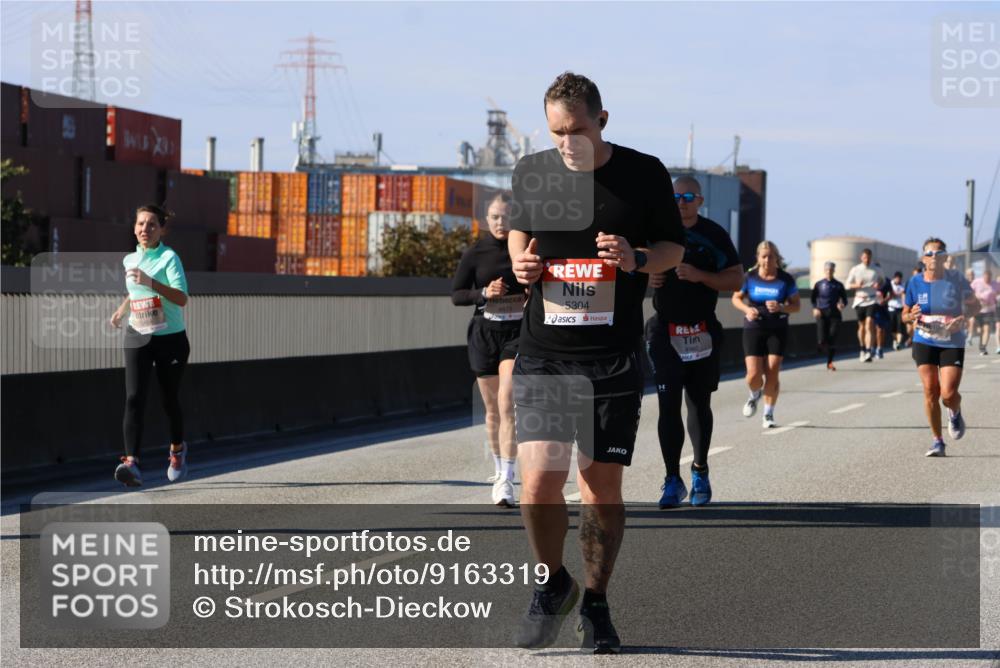 03.10.2025 - Köhlbrandbrückenlauf Strokosch-Dieckow http://msf.ph/oto/9163319 03.10.2025 13:01:47 Position 3 5304 meine-sportfotos.de