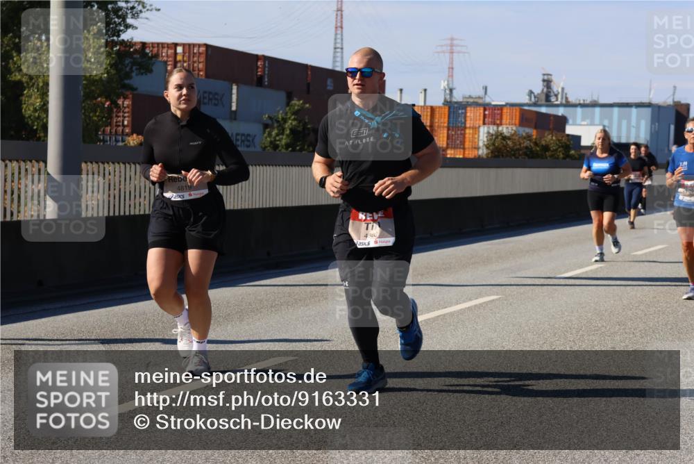 03.10.2025 - Köhlbrandbrückenlauf Strokosch-Dieckow http://msf.ph/oto/9163331 03.10.2025 13:01:51 Position 3 4819, 4882 meine-sportfotos.de