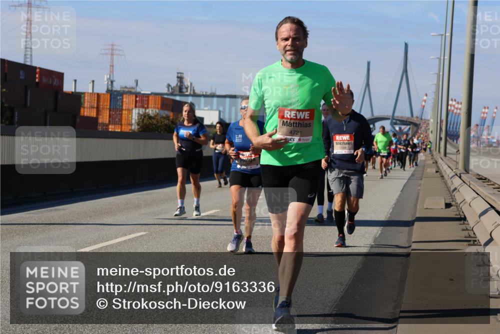 03.10.2025 - Köhlbrandbrückenlauf Strokosch-Dieckow http://msf.ph/oto/9163336 03.10.2025 13:01:52 Position 3 4721, 5148 meine-sportfotos.de