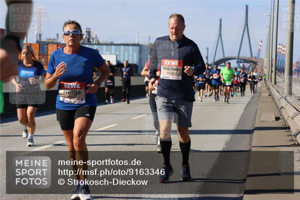 03.10.2025 - Köhlbrandbrückenlauf Strokosch-Dieckow http://msf.ph/oto/9163346 03.10.2025 13:01:54 Position 3 6267, 5148 meine-sportfotos.de