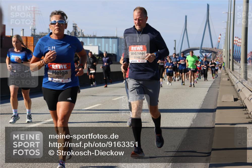 03.10.2025 - Köhlbrandbrückenlauf Strokosch-Dieckow http://msf.ph/oto/9163351 03.10.2025 13:01:54 Position 3 6267, 5148 meine-sportfotos.de