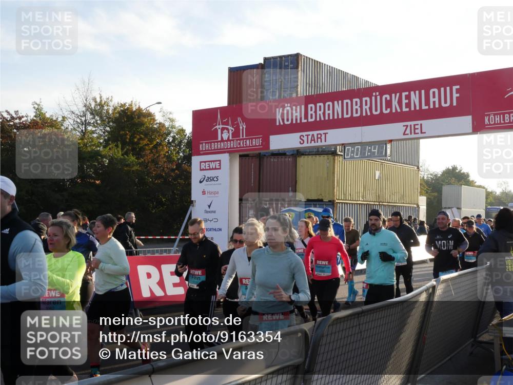 03.10.2025 - Köhlbrandbrückenlauf Matties Gatica Varas http://msf.ph/oto/9163354 03.10.2025 09:01:43 Ziel  meine-sportfotos.de