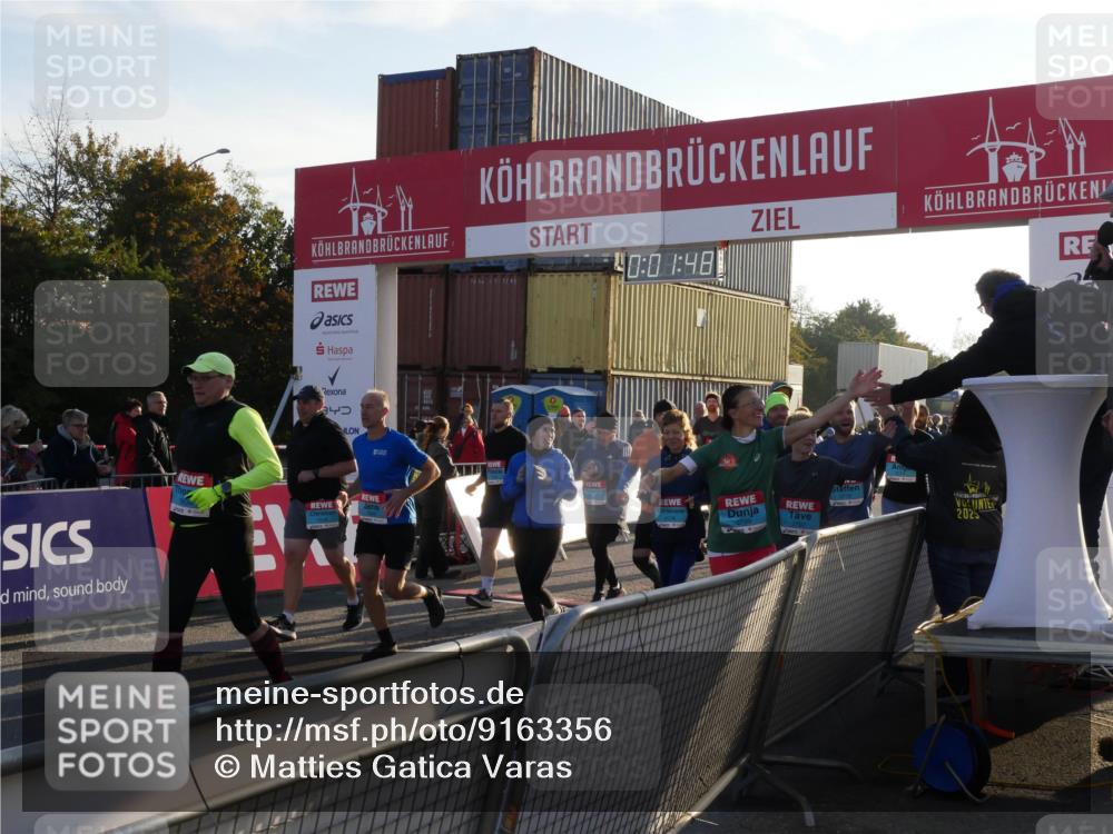 03.10.2025 - Köhlbrandbrückenlauf Matties Gatica Varas http://msf.ph/oto/9163356 03.10.2025 09:01:50 Ziel  meine-sportfotos.de