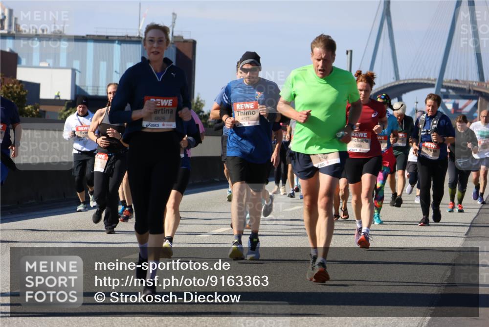 03.10.2025 - Köhlbrandbrückenlauf Strokosch-Dieckow http://msf.ph/oto/9163363 03.10.2025 13:02:02 Position 3 4826, 4571, 5838, 5746 meine-sportfotos.de