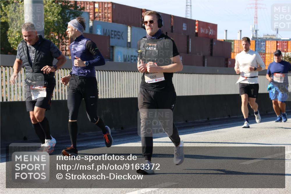 03.10.2025 - Köhlbrandbrückenlauf Strokosch-Dieckow http://msf.ph/oto/9163372 03.10.2025 13:02:03 Position 3 5328 meine-sportfotos.de