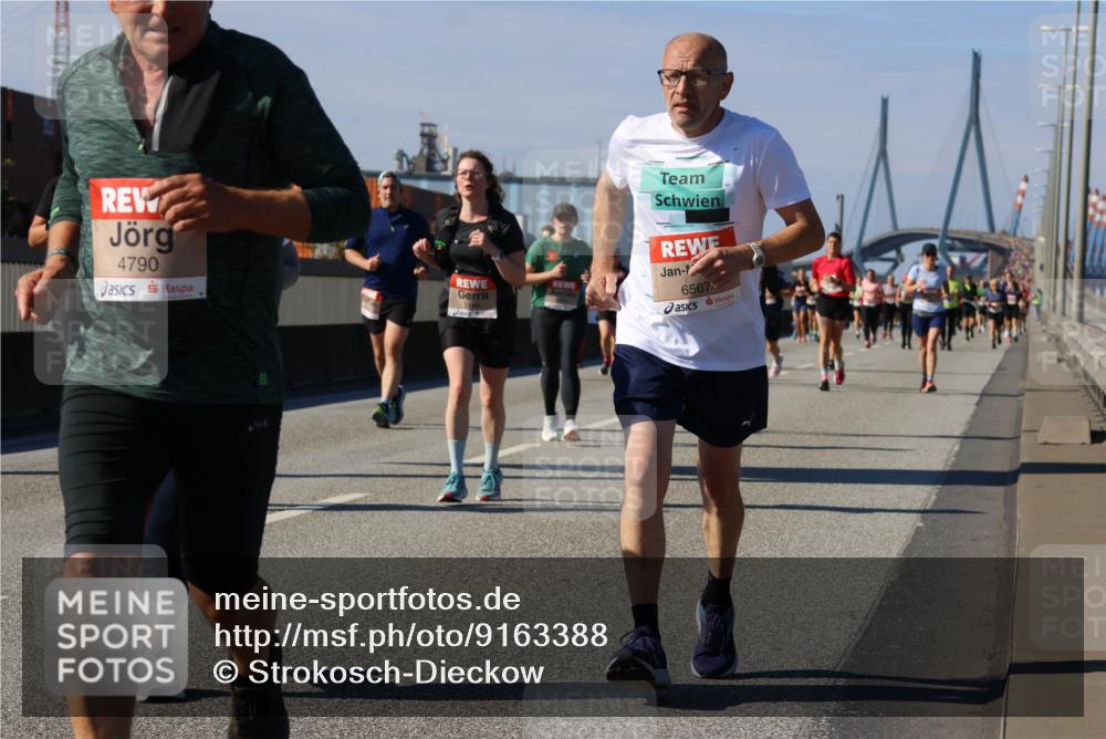 03.10.2025 - Köhlbrandbrückenlauf Strokosch-Dieckow http://msf.ph/oto/9163388 03.10.2025 13:02:17 Position 3 4790, 6567 meine-sportfotos.de