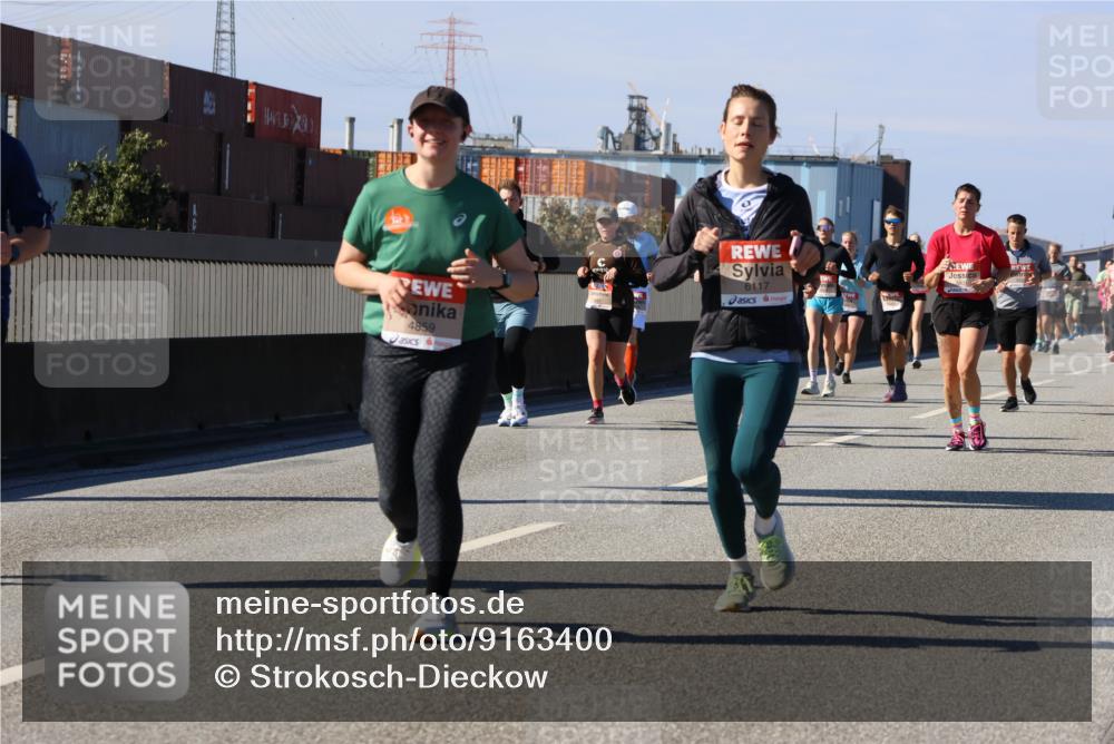 03.10.2025 - Köhlbrandbrückenlauf Strokosch-Dieckow http://msf.ph/oto/9163400 03.10.2025 13:02:22 Position 3 4859, 6117 meine-sportfotos.de