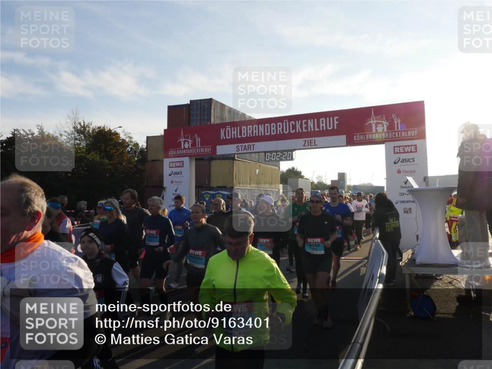 03.10.2025 - Köhlbrandbrückenlauf Matties Gatica Varas http://msf.ph/oto/9163401 03.10.2025 09:02:22 Ziel  meine-sportfotos.de