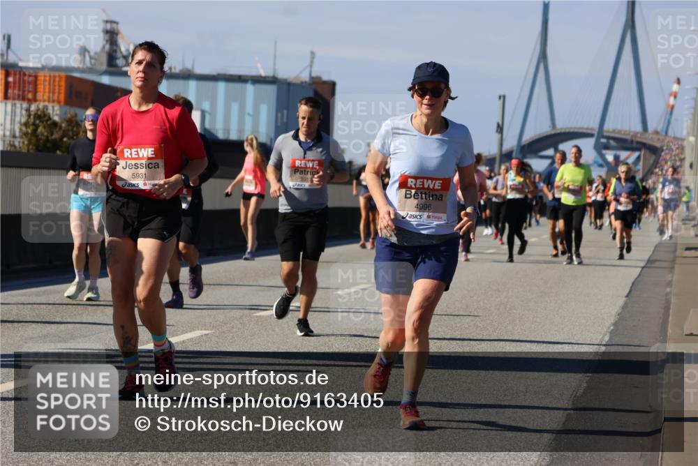 03.10.2025 - Köhlbrandbrückenlauf Strokosch-Dieckow http://msf.ph/oto/9163405 03.10.2025 13:02:25 Position 3 5931, 5912, 4996 meine-sportfotos.de