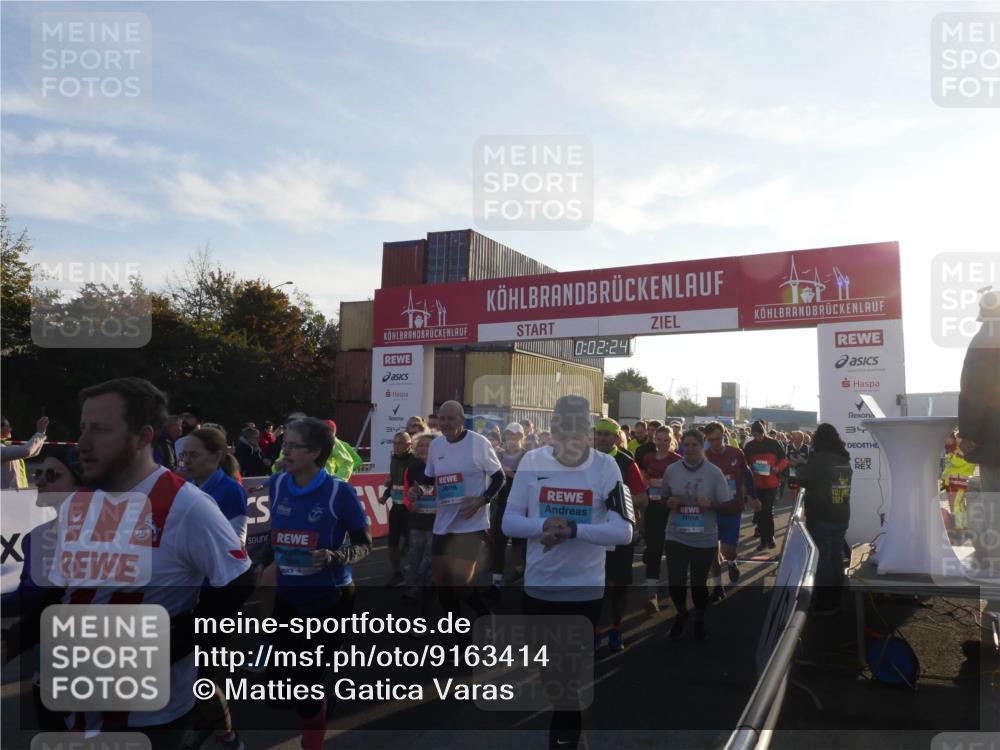 03.10.2025 - Köhlbrandbrückenlauf Matties Gatica Varas http://msf.ph/oto/9163414 03.10.2025 09:02:26 Ziel  meine-sportfotos.de