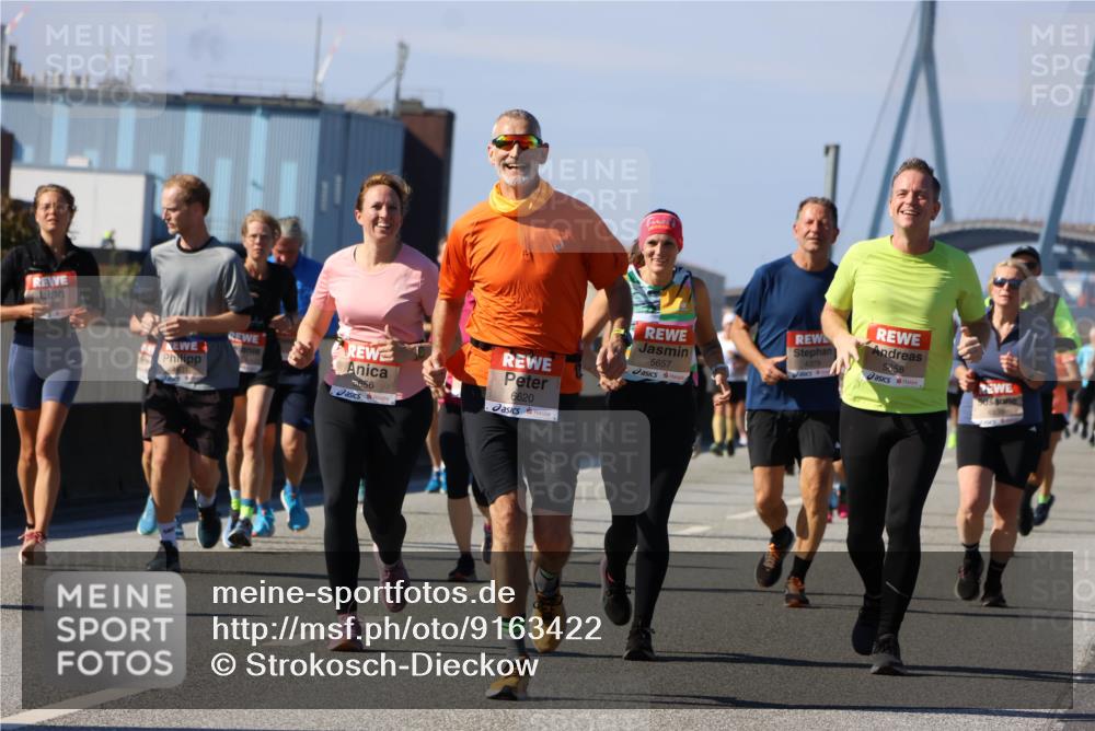 03.10.2025 - Köhlbrandbrückenlauf Strokosch-Dieckow http://msf.ph/oto/9163422 03.10.2025 13:02:33 Position 3 5656, 6620, 5657, 4379, 5658 meine-sportfotos.de