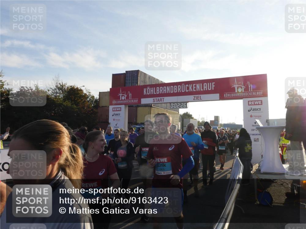 03.10.2025 - Köhlbrandbrückenlauf Matties Gatica Varas http://msf.ph/oto/9163423 03.10.2025 09:02:28 Ziel  meine-sportfotos.de