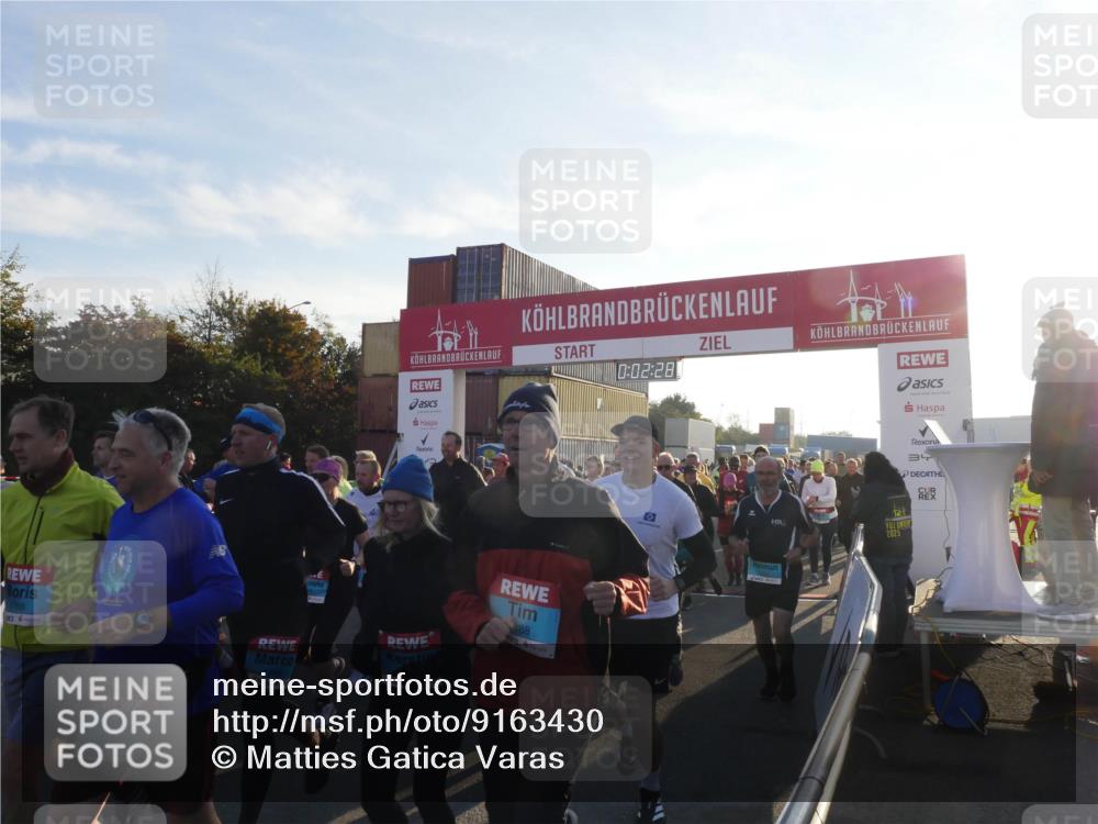 03.10.2025 - Köhlbrandbrückenlauf Matties Gatica Varas http://msf.ph/oto/9163430 03.10.2025 09:02:30 Ziel  meine-sportfotos.de