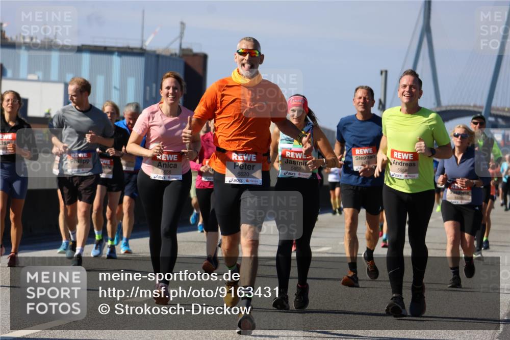 03.10.2025 - Köhlbrandbrückenlauf Strokosch-Dieckow http://msf.ph/oto/9163431 03.10.2025 13:02:34 Position 3 5656, 6620, 5657, 5658, 4838 meine-sportfotos.de