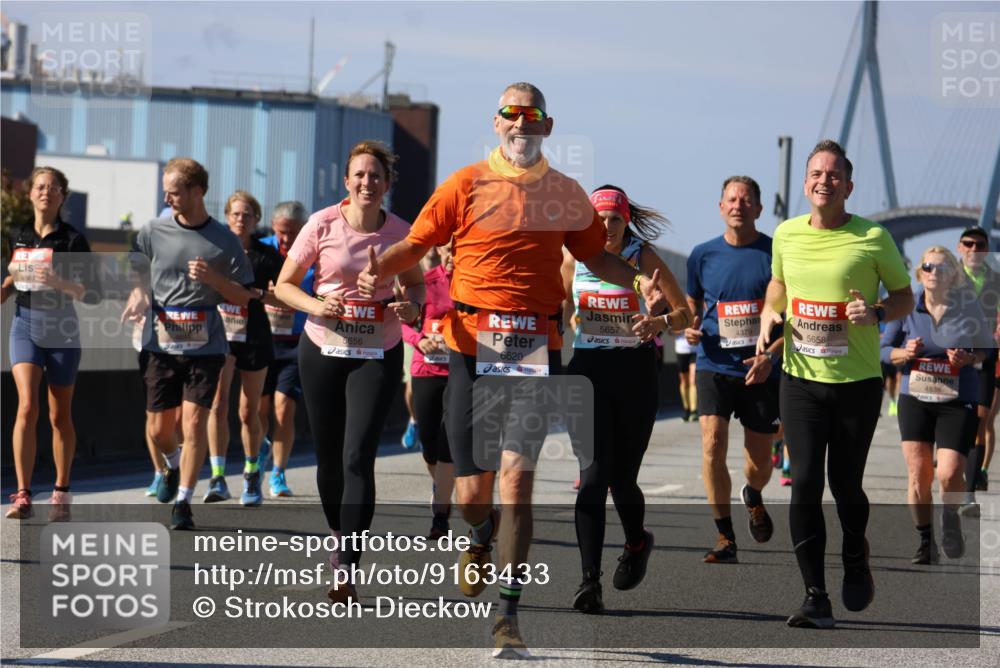 03.10.2025 - Köhlbrandbrückenlauf Strokosch-Dieckow http://msf.ph/oto/9163433 03.10.2025 13:02:34 Position 3 1961, 5657, 5656, 6620, 4379, 5658, 4838 meine-sportfotos.de