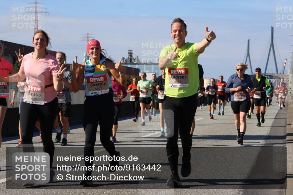 03.10.2025 - Köhlbrandbrückenlauf Strokosch-Dieckow http://msf.ph/oto/9163442 03.10.2025 13:02:40 Position 3 861, 139, 5656, 5657, 5658, 4838 meine-sportfotos.de