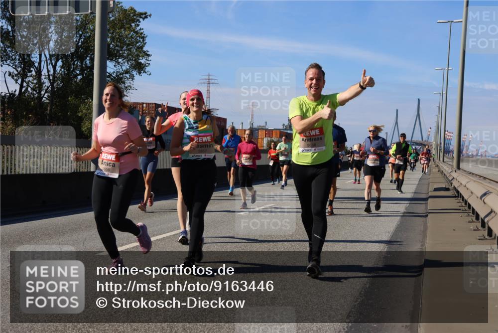 03.10.2025 - Köhlbrandbrückenlauf Strokosch-Dieckow http://msf.ph/oto/9163446 03.10.2025 13:02:41 Position 3 5656, 5657, 5658 meine-sportfotos.de