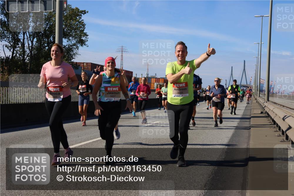 03.10.2025 - Köhlbrandbrückenlauf Strokosch-Dieckow http://msf.ph/oto/9163450 03.10.2025 13:02:41 Position 3 5656, 5657, 5658 meine-sportfotos.de